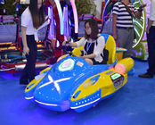Paseo eléctrico del vehículo espacial de la máquina de la arcada de los niños del parque temático en el coche del buque de guerra del espacio