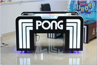 Mesa de centro de Pong de la máquina de juego de arcada del rescate en oficina o barra