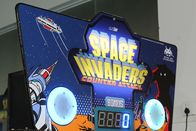 Máquina de juego contraria del ataque del Space Invader del videojuego